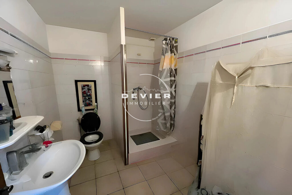 vente maison de village 5 Pièce(s) – 5 pièces – 3 chambres – 115.00 m²