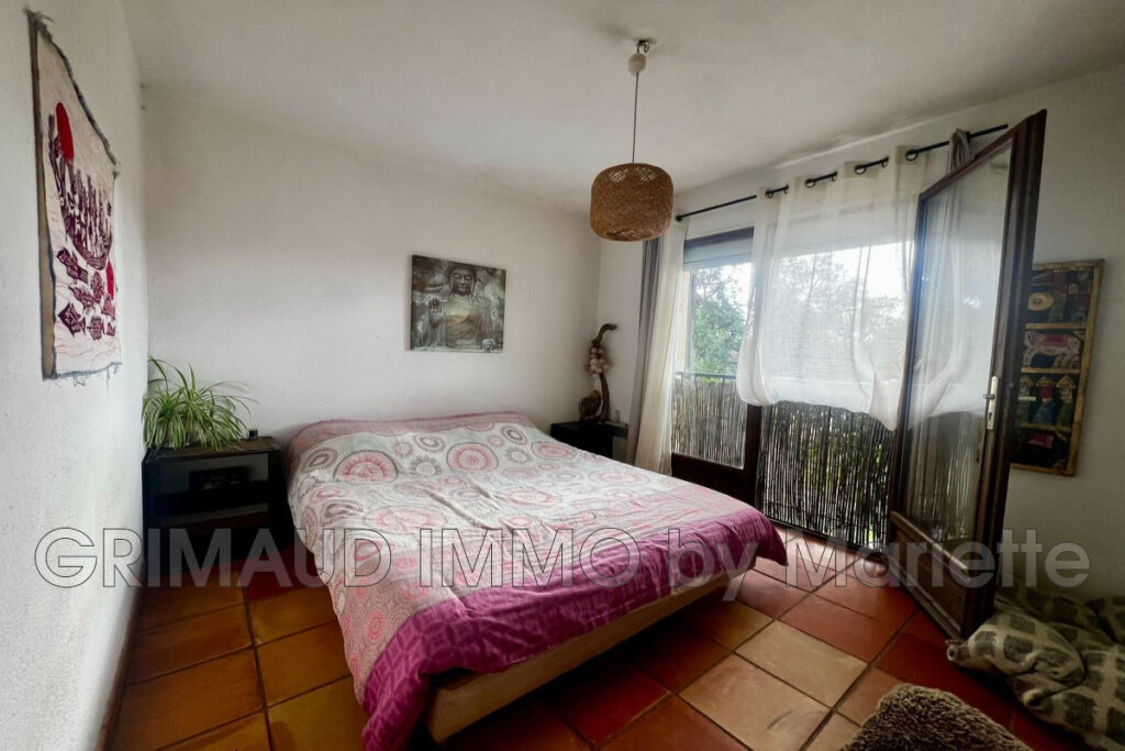 maison divisée en 2 habitations avec piscine et 5000m² de terr – 7 pièces – 5 chambres – 170.00 m²