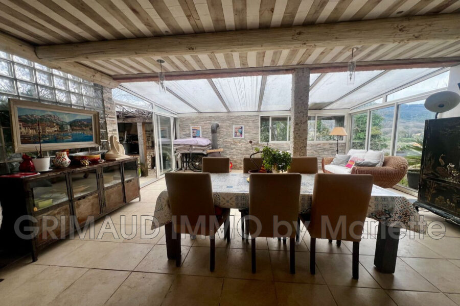 Maison à vendre à Grimaud
