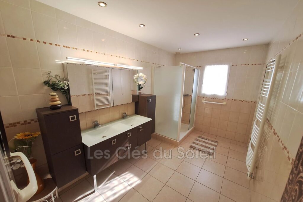 vente maison 5 Pièce(s) – 5 pièces – 3 chambres – 120.00 m²