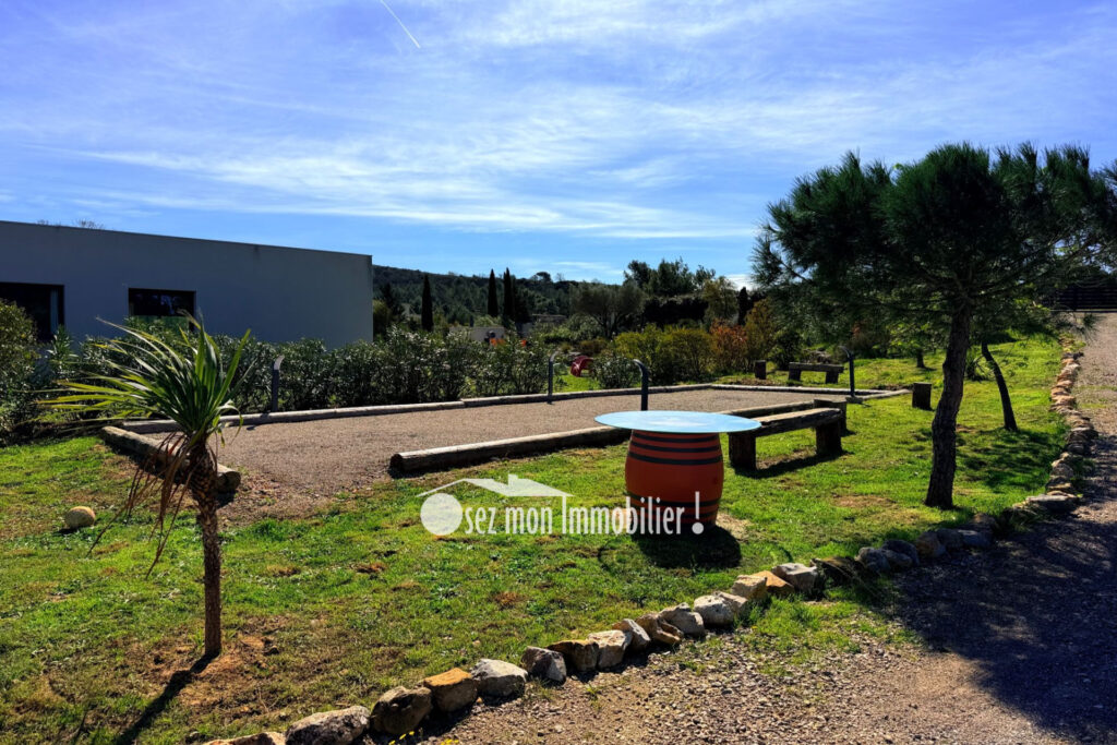 vente maison contemporaine 6 Pièce(s) – 6 pièces – 5 chambres – 175.00 m²