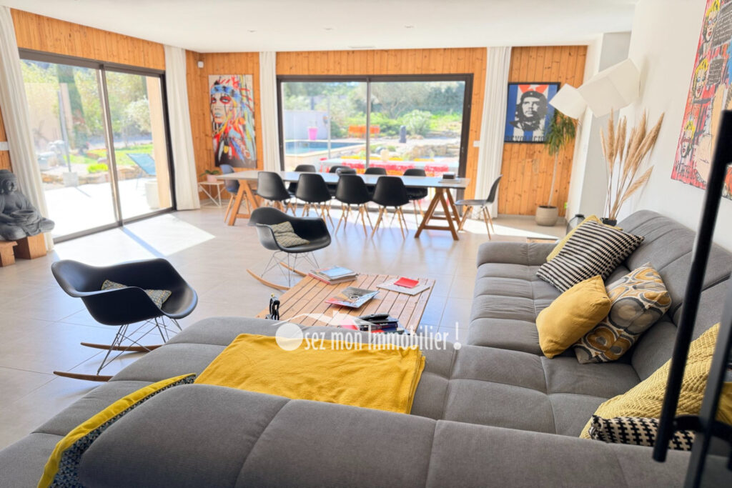 vente maison contemporaine 6 Pièce(s) – 6 pièces – 5 chambres – 175.00 m²