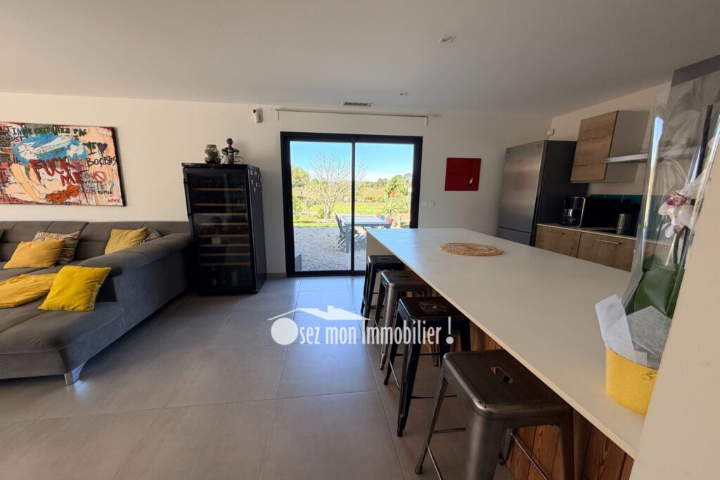 vente maison contemporaine 6 Pièce(s) – 6 pièces – 5 chambres – 175.00 m²