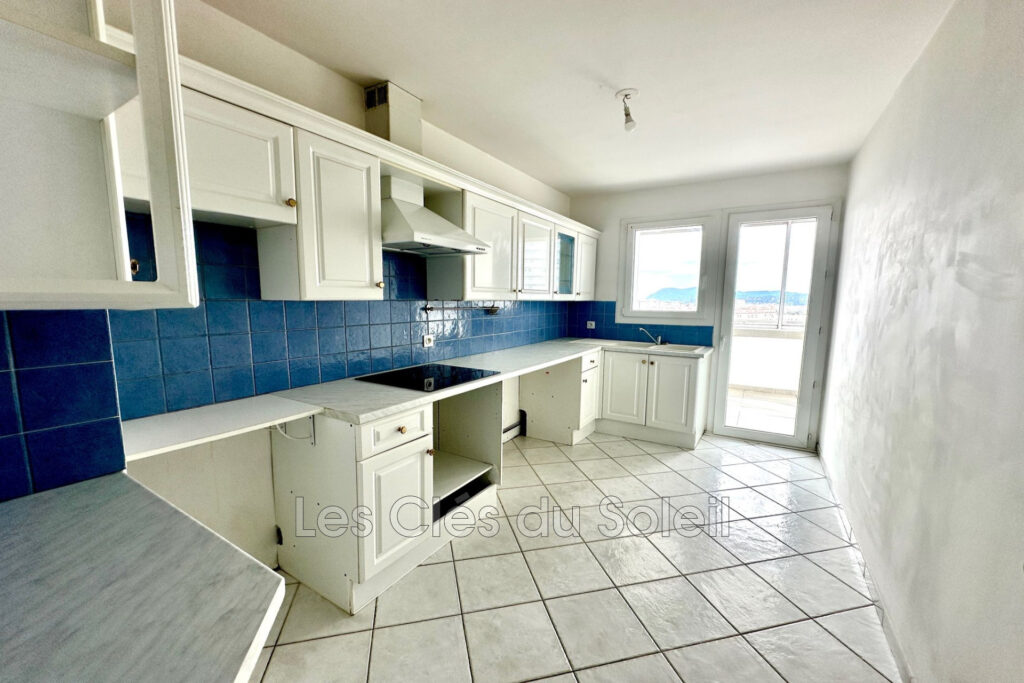 Vente appartement T4 mourillon-bazeilles à Toulon – 4 pièces – 2 chambres – 85.88 m²