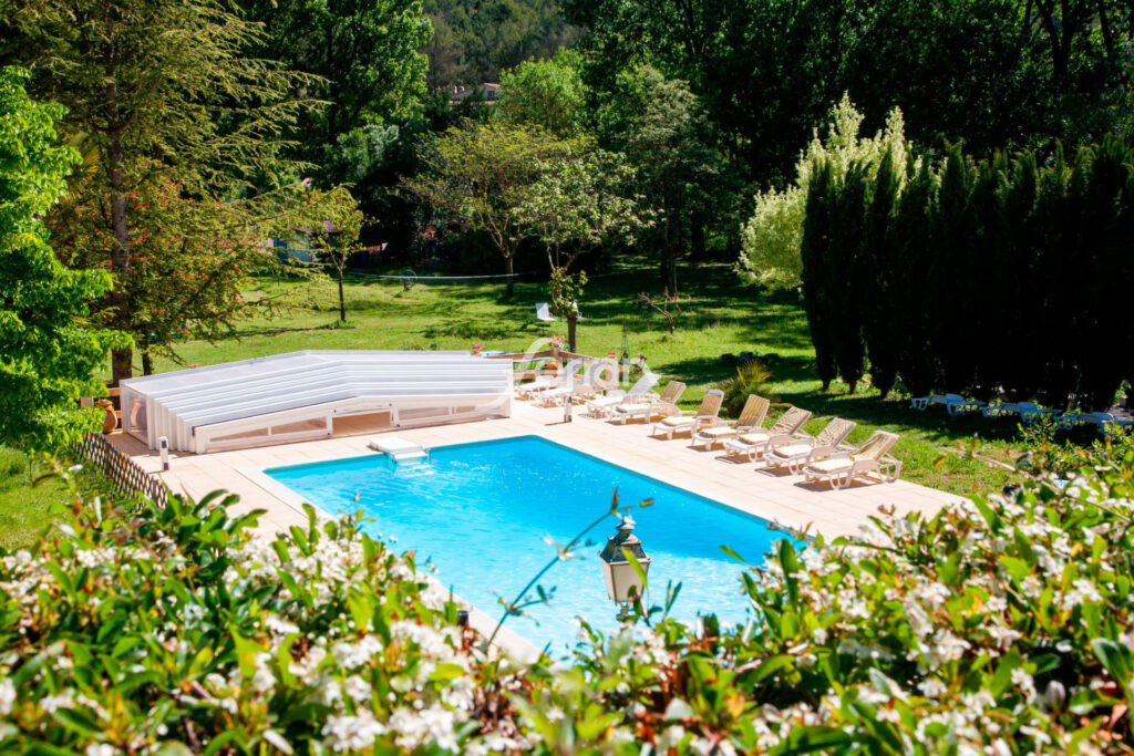 A vendre à Salernes propriété idéale gites sur un terrain de 3 – 15 pièces – 9 chambres – 325.00 m²