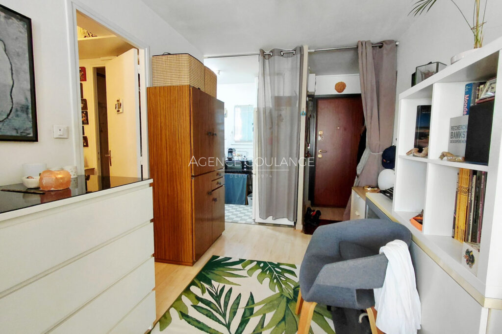 vente traversant 1 Pièce(s) – 1 pièce – NR chambres – 30.02 m²