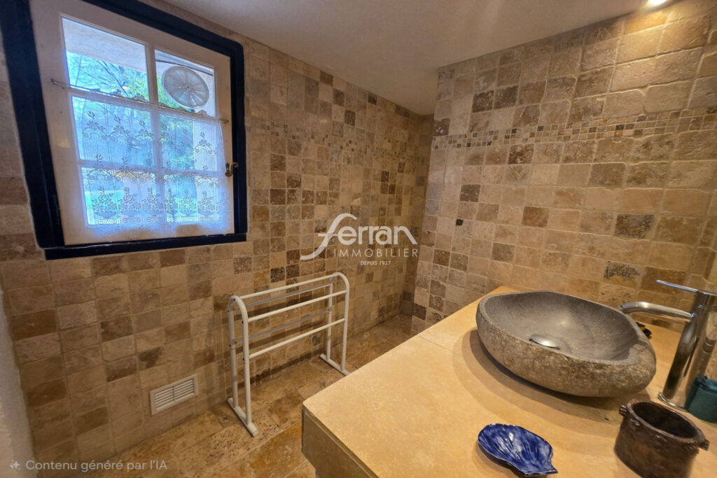 A vendre à Salernes propriété idéale gites sur un terrain de 3 – 15 pièces – 9 chambres – 325.00 m²