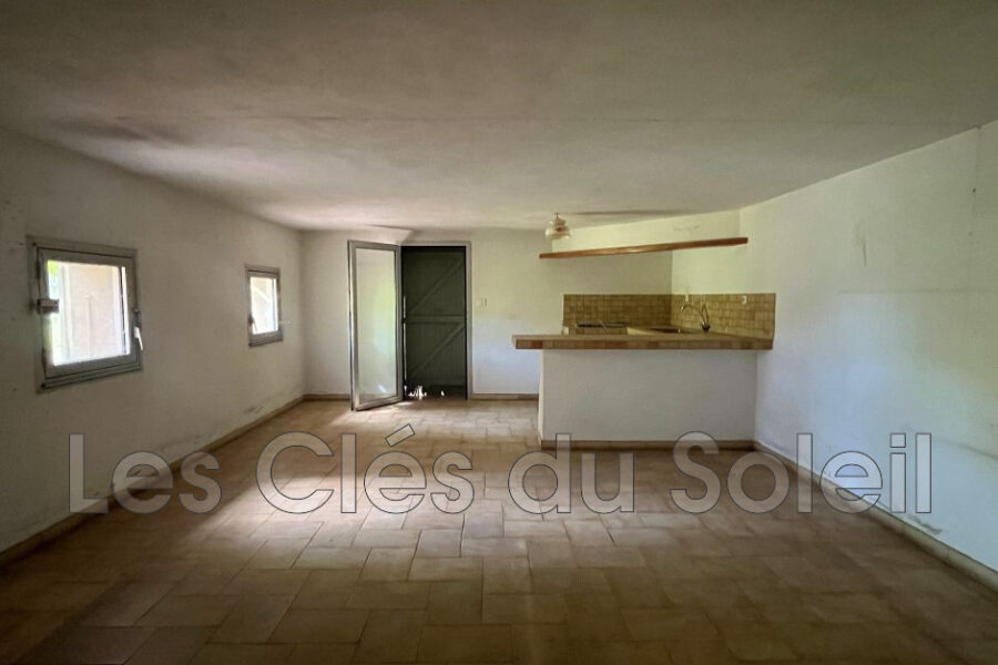 Maison à vendre à Le revest-les-eaux