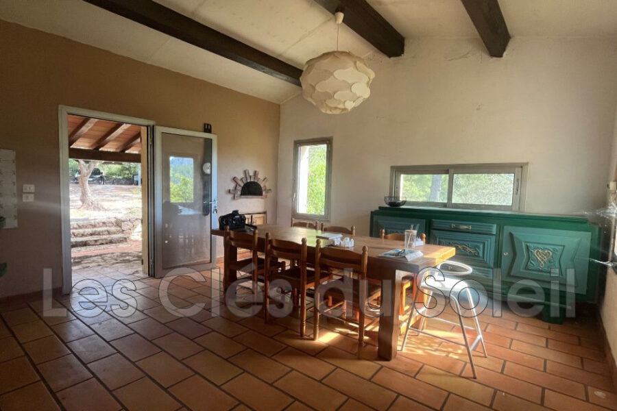 Maison à vendre à Le revest-les-eaux