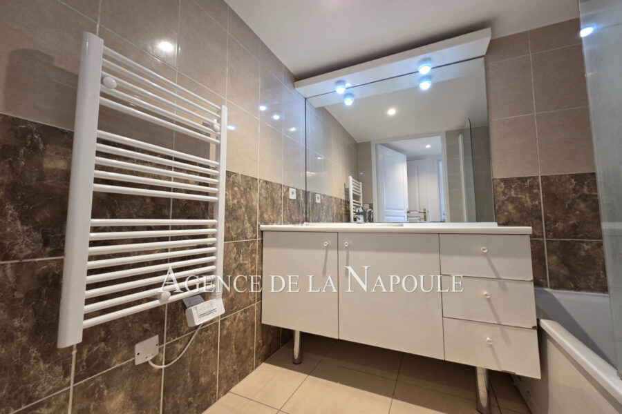 Appartement à vendre à Mandelieu-la-napoule