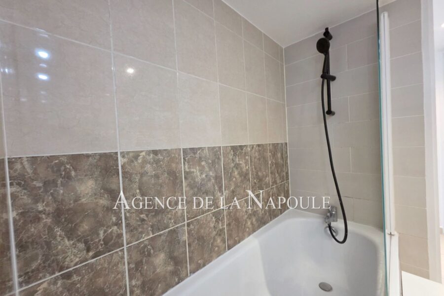 Appartement à vendre à Mandelieu-la-napoule
