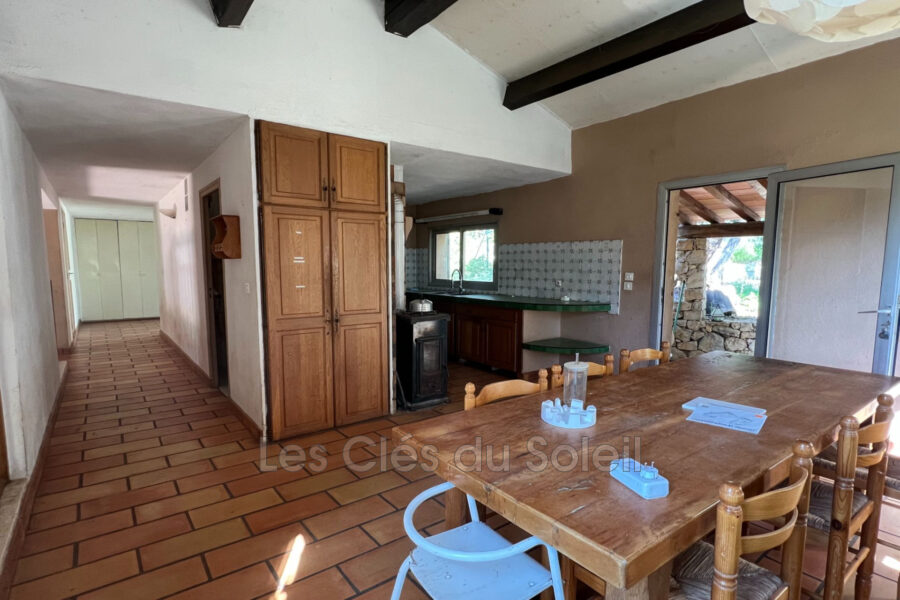Maison à vendre à Le revest-les-eaux