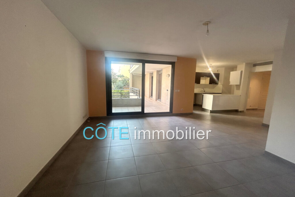 ANTIBES PORT VAUBAN 3 PIÈCES TERRASSE RÉSIDENCE RÉCENTE AU CAL – 3 pièces – 2 chambres – 71.00 m²