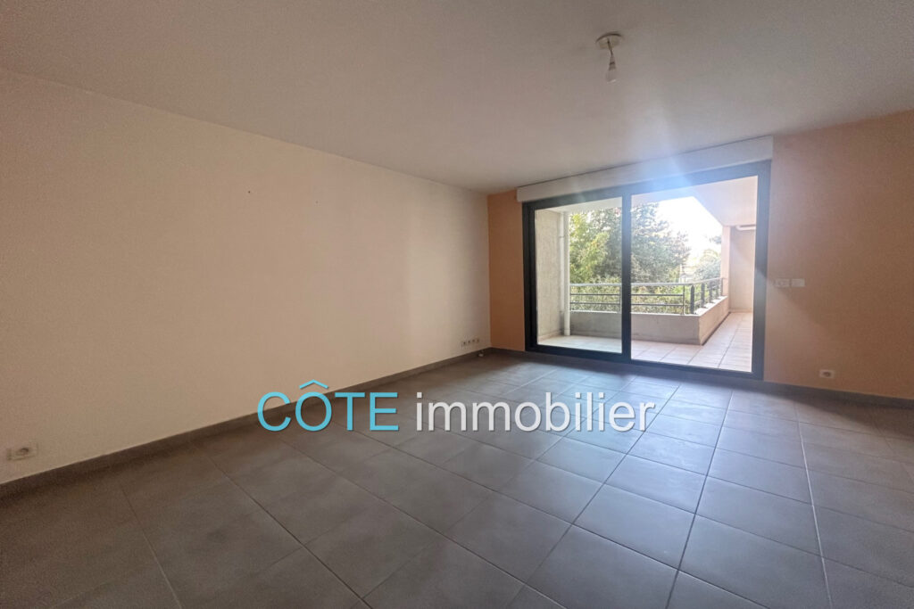 ANTIBES PORT VAUBAN 3 PIÈCES TERRASSE RÉSIDENCE RÉCENTE AU CAL – 3 pièces – 2 chambres – 71.00 m²