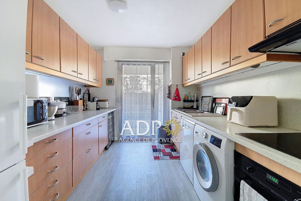 Grasse Sud – proche pénétrante – Grand jardin privatif – Doubl – 3 pièces – 2 chambres – 68.18 m²