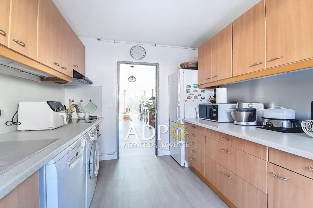 Grasse Sud – proche pénétrante – Grand jardin privatif – Doubl – 3 pièces – 2 chambres – 68.18 m²