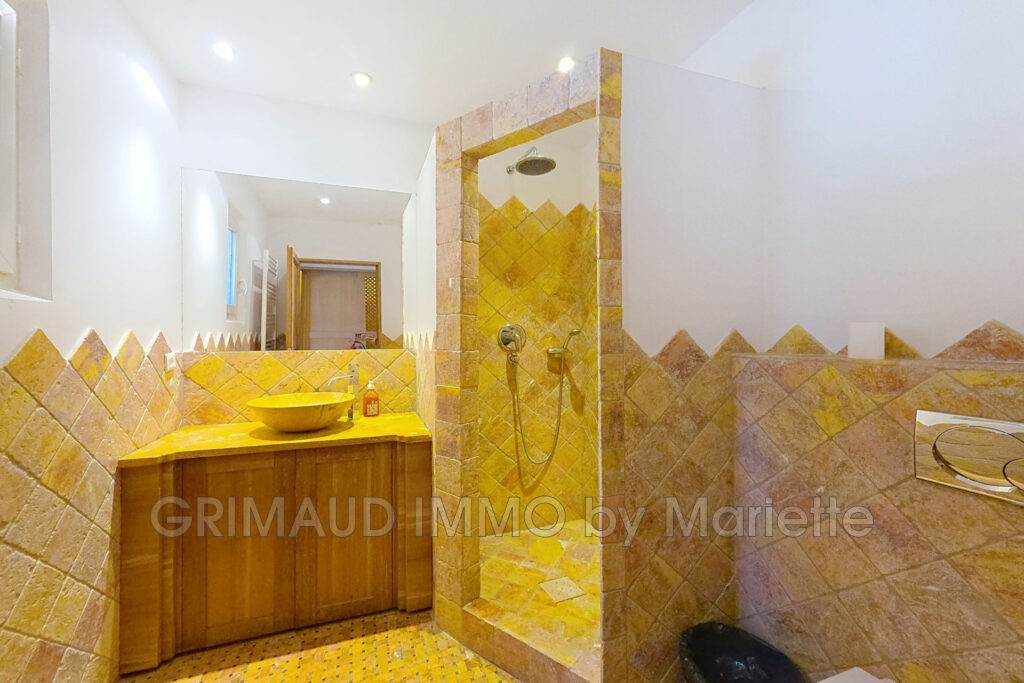 vente maison 6 Pièce(s) – 6 pièces – 4 chambres – 270.00 m²