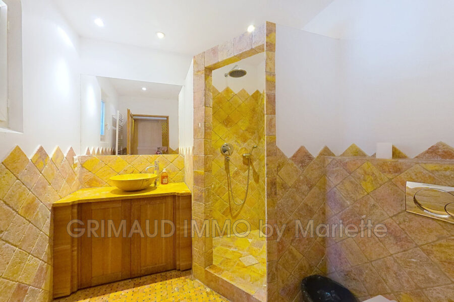 Maison à vendre à Grimaud
