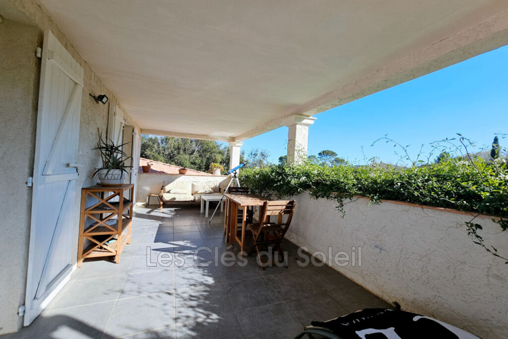 MONTFORT SUR ARGENS À seulement 8 km de Cotignac, découvrez ce – 6 pièces – 4 chambres – 161.00 m²