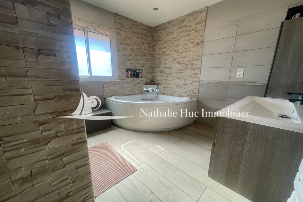 vente maison 6 Pièce(s) – 6 pièces – 5 chambres – 160.00 m²