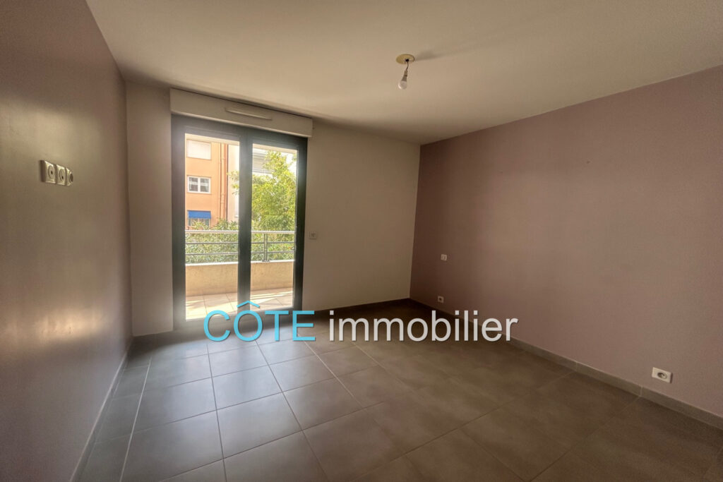 ANTIBES PORT VAUBAN 3 PIÈCES TERRASSE RÉSIDENCE RÉCENTE AU CAL – 3 pièces – 2 chambres – 71.00 m²