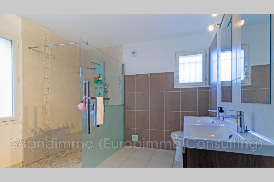 Maison à vendre à Roquebrune-sur-argens