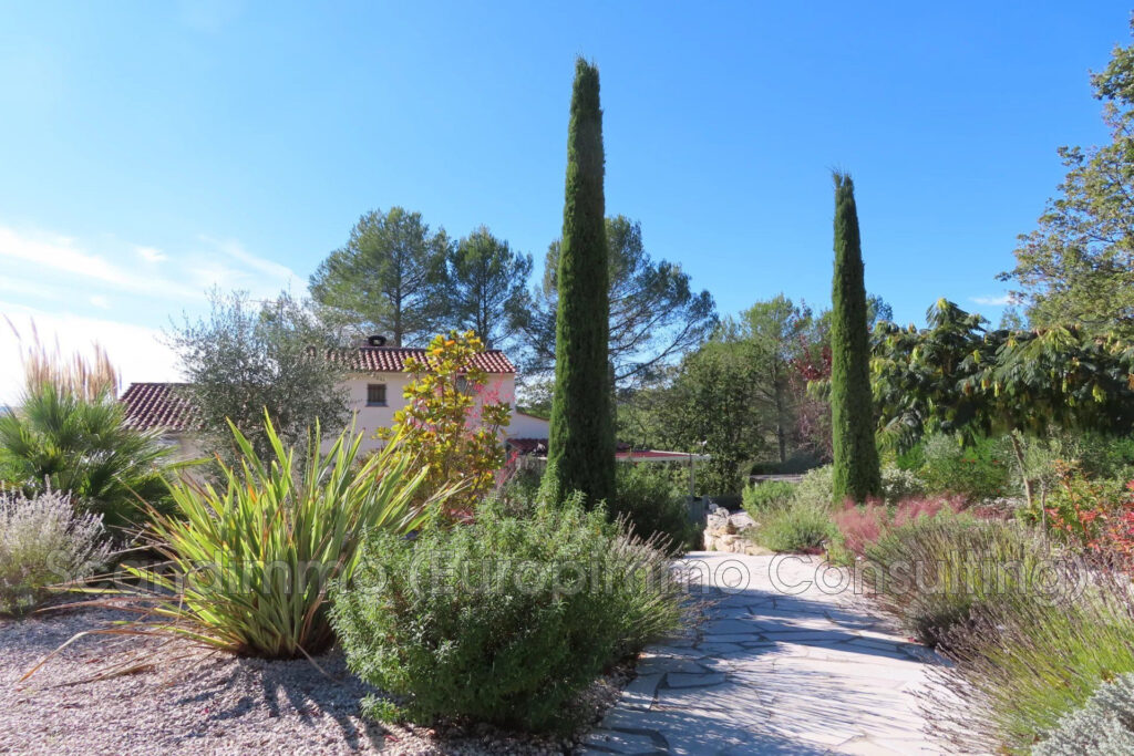 vente maison 5 Pièce(s) – 5 pièces – 4 chambres – 144.73 m²