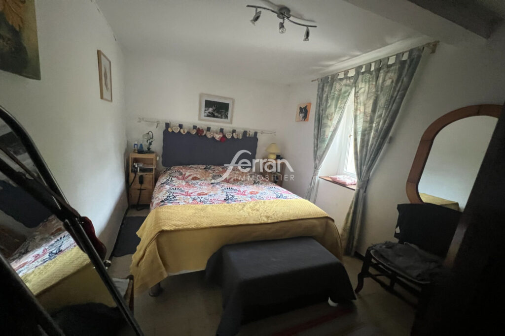 A vendre à Draguignan Ancienne bergerie composée d’un T4 et d’ – 7 pièces – 4 chambres – 142.00 m²