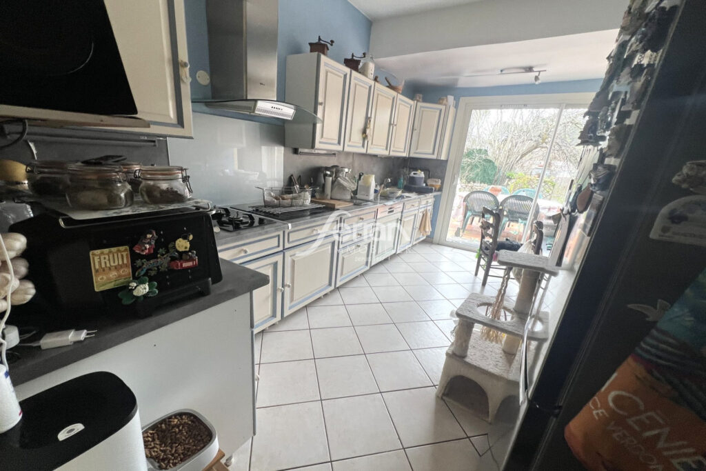 A vendre à Draguignan Ancienne bergerie composée d’un T4 et d’ – 7 pièces – 4 chambres – 142.00 m²