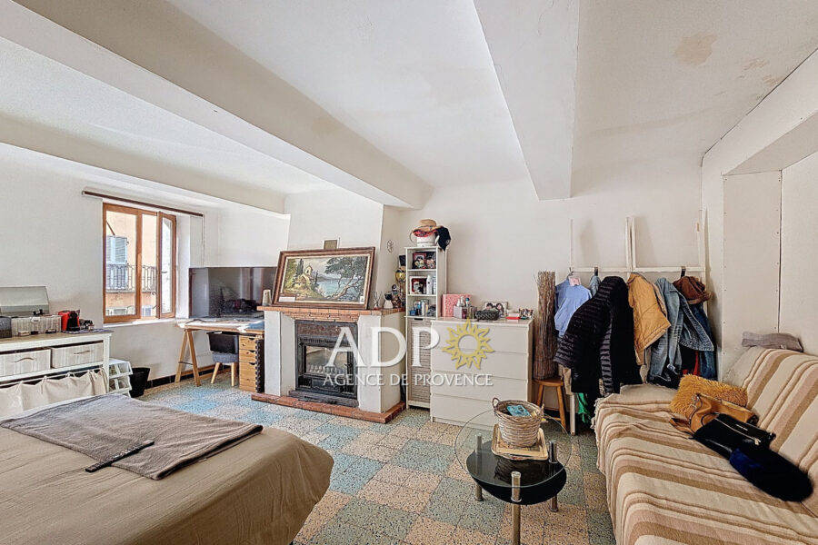 Maison à vendre à Saint-cézaire-sur-siagne