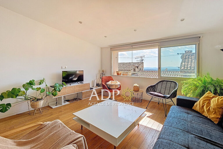 vente maison de village 5 Pièce(s) – 5 pièces – 4 chambres – 140.00 m²