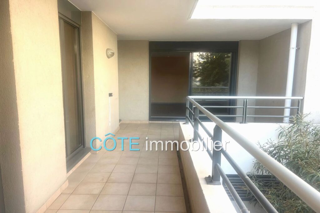 ANTIBES PORT VAUBAN 3 PIÈCES TERRASSE RÉSIDENCE RÉCENTE AU CAL – 3 pièces – 2 chambres – 71.00 m²