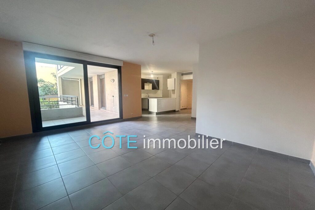 ANTIBES PORT VAUBAN 3 PIÈCES TERRASSE RÉSIDENCE RÉCENTE AU CAL – 3 pièces – 2 chambres – 71.00 m²