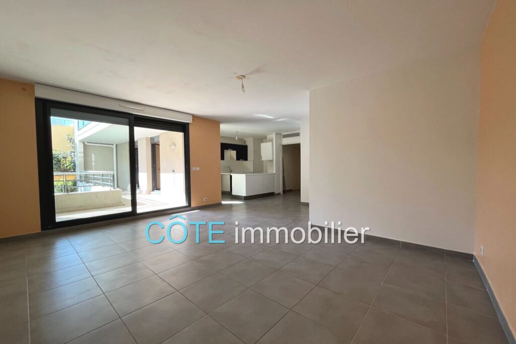 ANTIBES PORT VAUBAN 3 PIÈCES TERRASSE RÉSIDENCE RÉCENTE AU CAL – 3 pièces – 2 chambres – 71.00 m²