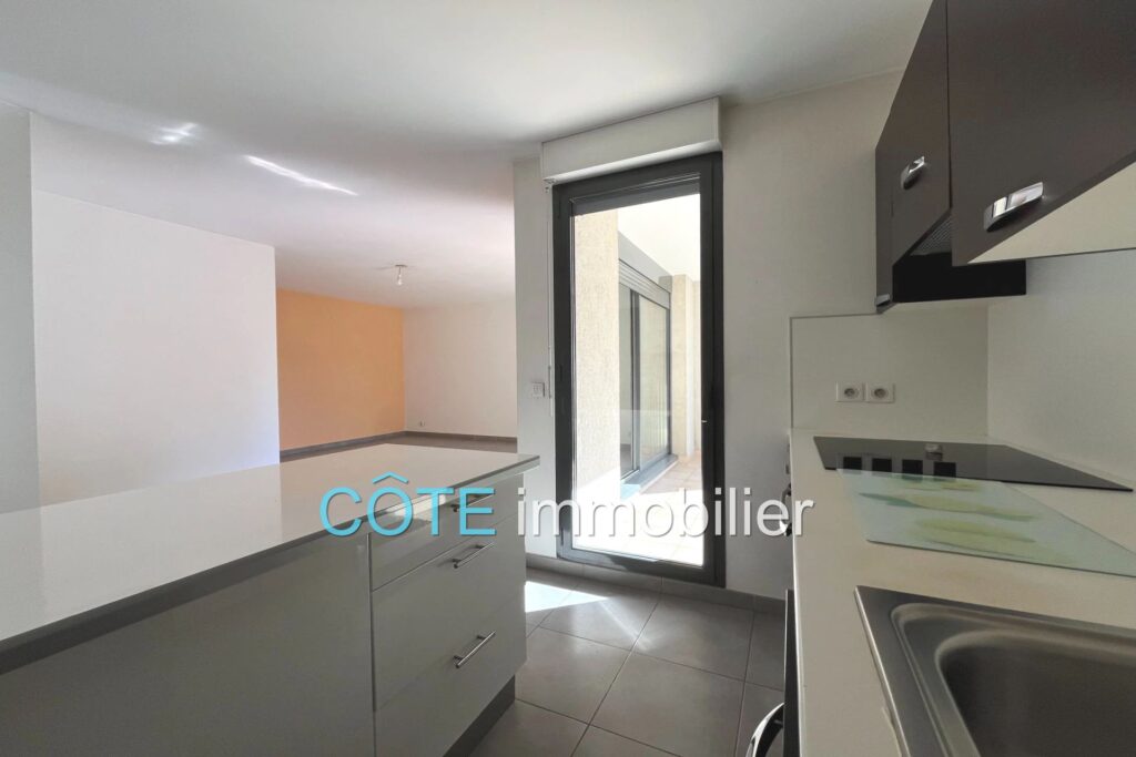 ANTIBES PORT VAUBAN 3 PIÈCES TERRASSE RÉSIDENCE RÉCENTE AU CAL – 3 pièces – 2 chambres – 71.00 m²