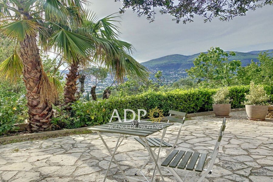 Maison à vendre à Valbonne