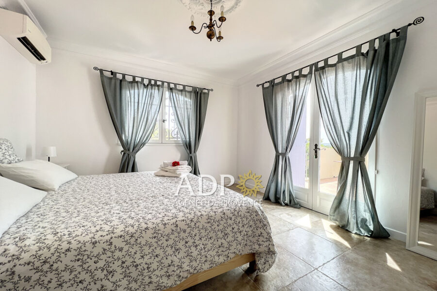Maison à vendre à Valbonne