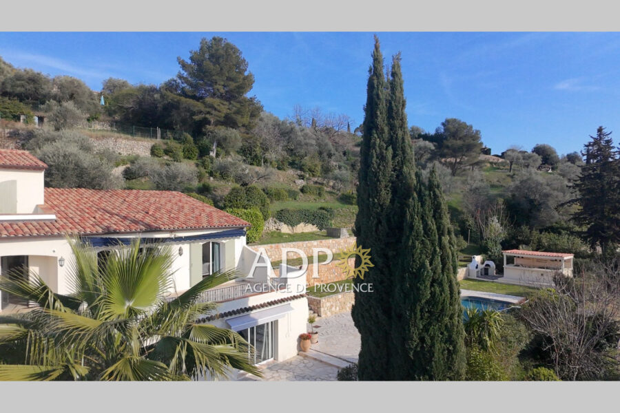 Maison à vendre à Valbonne