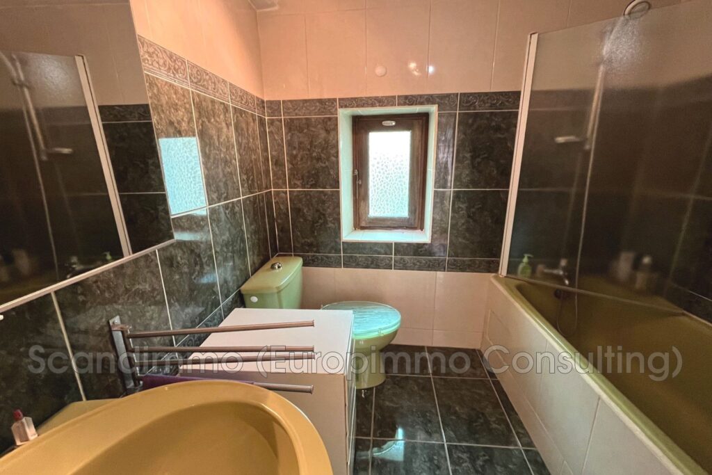 vente maison de village 4 Pièce(s) – 4 pièces – 3 chambres – 106.68 m²