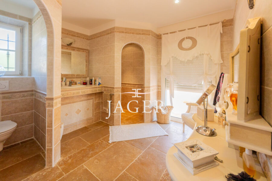 Maison à vendre à Sainte-maxime