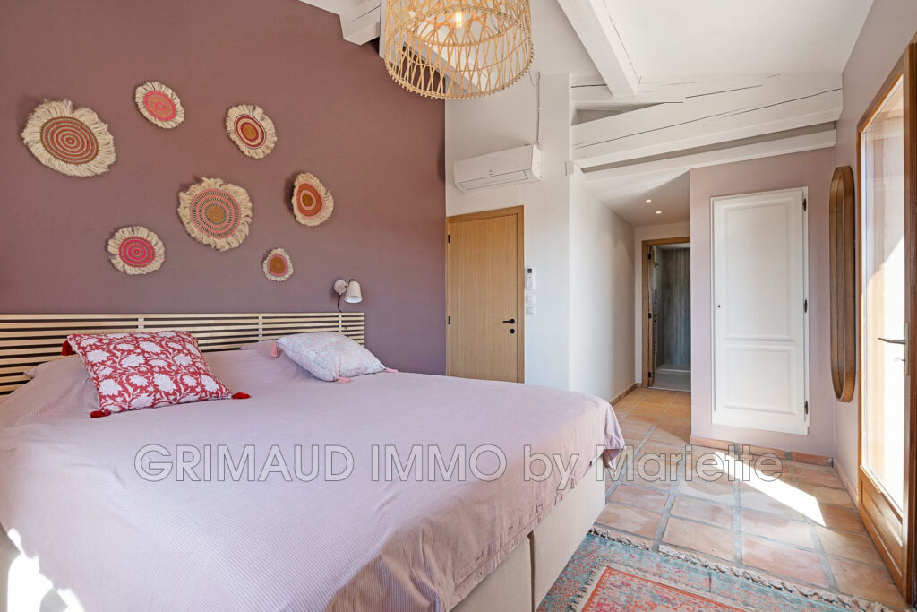 belle propriéte a pied des plages   – 5 pièces – 4 chambres – 197.00 m²