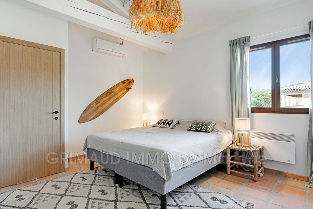 belle propriéte a pied des plages   – 5 pièces – 4 chambres – 197.00 m²