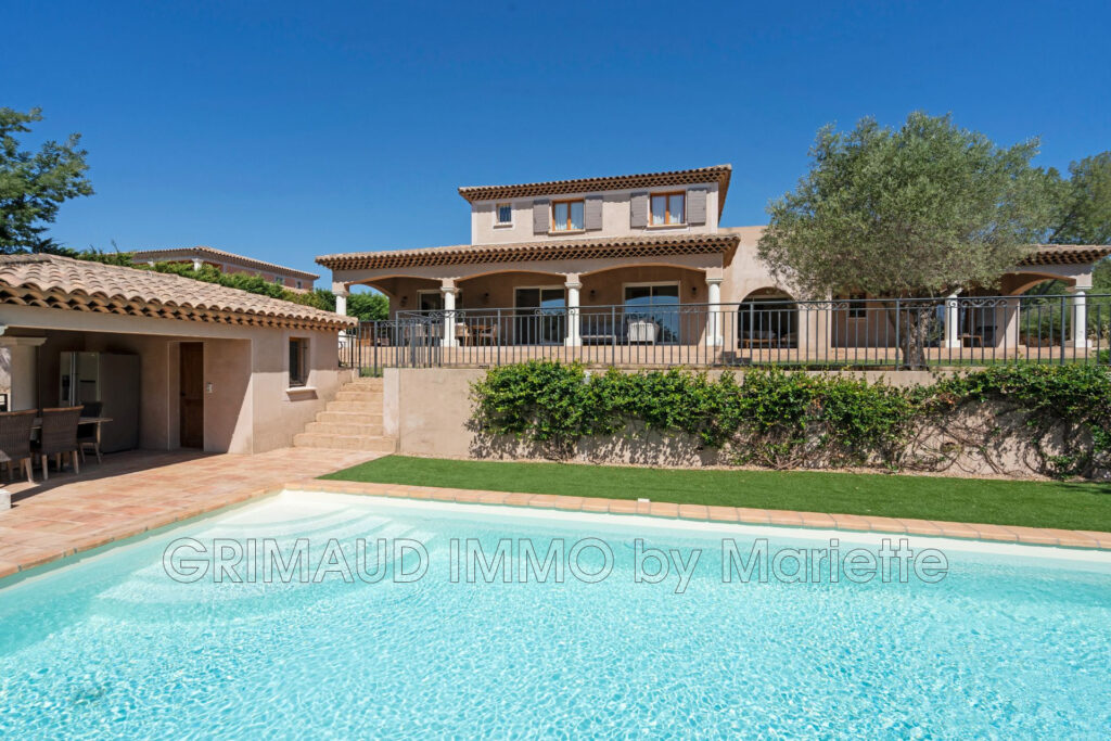 belle propriéte a pied des plages   – 5 pièces – 4 chambres – 197.00 m²