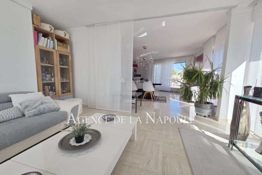 Appartement à vendre à Mandelieu-la-napoule