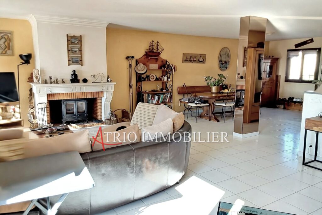 vente maison 4 Pièce(s) – 5 pièces – 4 chambres – 130.00 m²