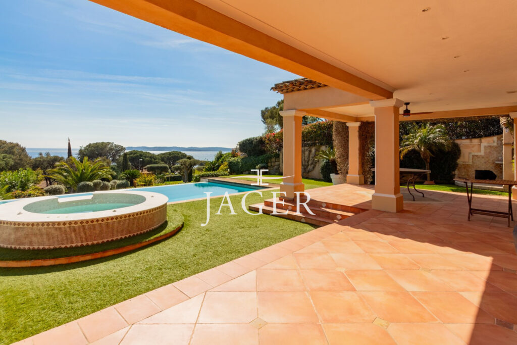 Exclusivité – Propriété d&rsquo;Exception Vue Mer  – 7 pièces – 5 chambres – 400.00 m²