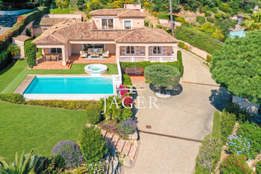 Exclusivité – Propriété d&rsquo;Exception Vue Mer  – 7 pièces – 5 chambres – 400.00 m²