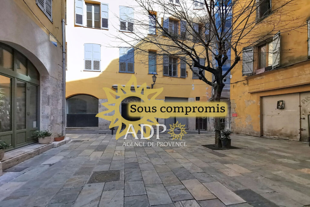 Le cachet de l&rsquo;ancien, le confort du neuf ? Dernier étage avec – 3 pièces – 2 chambres – 52.09 m²