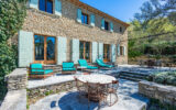 Mas Provençal de Charme avec Piscine ? Vue sur les Collines du – NR pièces – 4 chambres – 190.00 m²