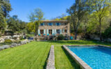 Mas Provençal de Charme avec Piscine ? Vue sur les Collines du – NR pièces – 4 chambres – 190.00 m²